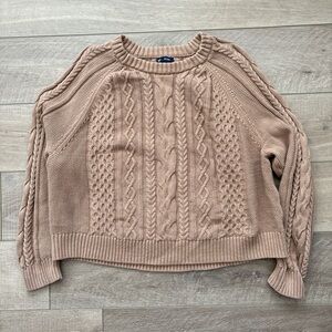 GAP Cable Knit Sweater in Beige